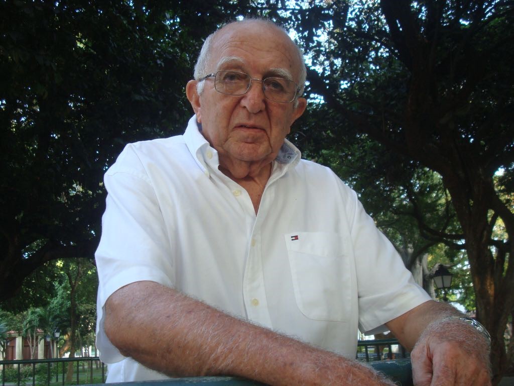 Sr Alberto Baquit
